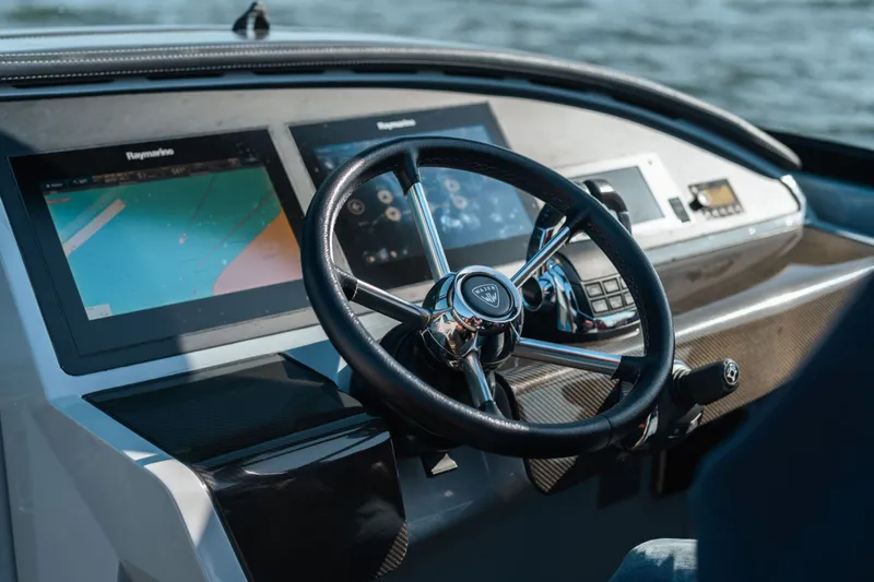 55 Yacht Photos Pics 