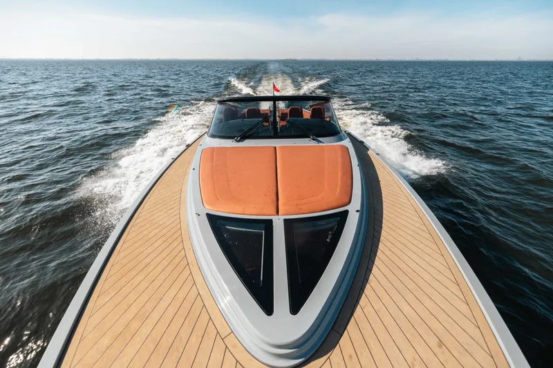 55 Yacht Photos Pics 