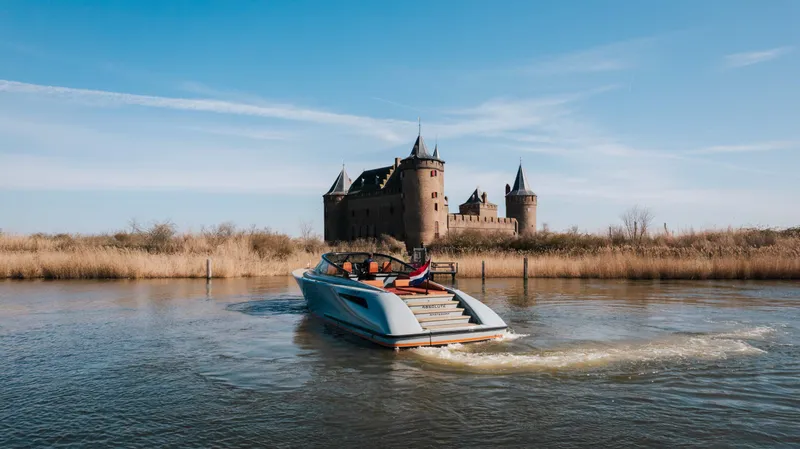 55 Yacht Photos Pics 