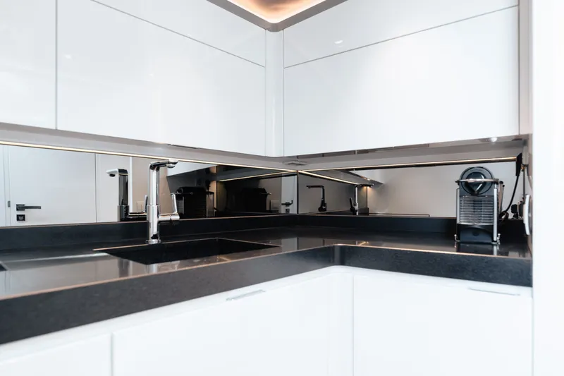 55 Yacht Photos Pics 