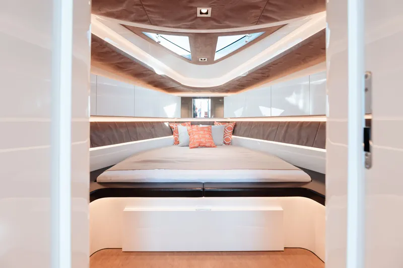 55 Yacht Photos Pics 