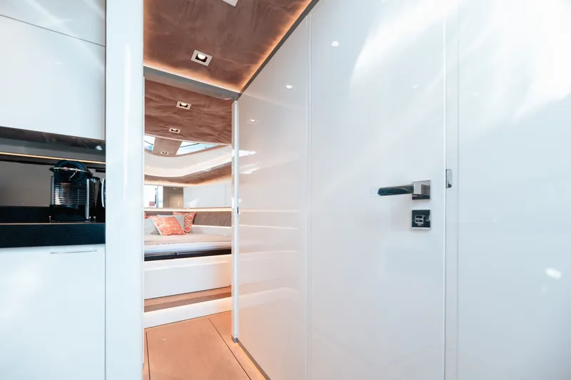 55 Yacht Photos Pics 