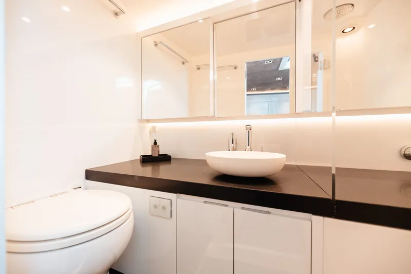 55 Yacht Photos Pics 