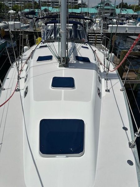 2000 Catalina 470
