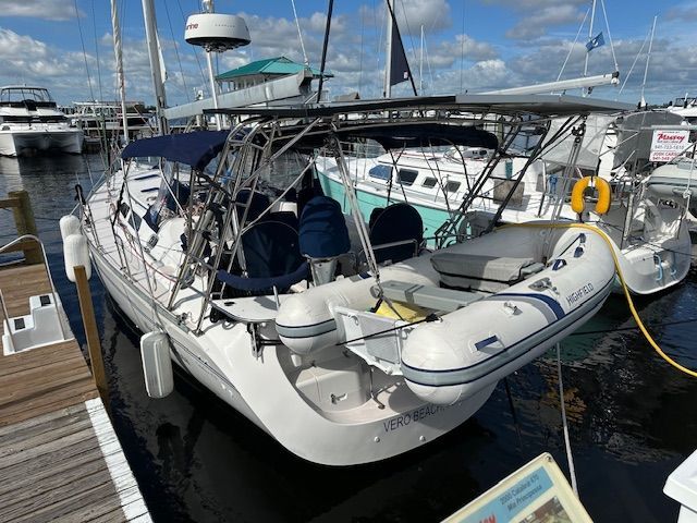 2000 Catalina 470