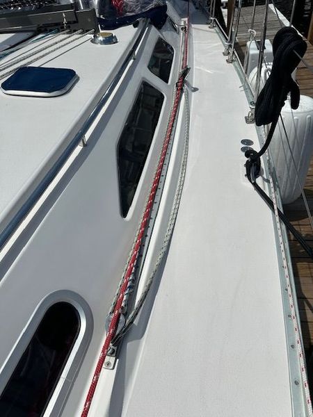 2000 Catalina 470