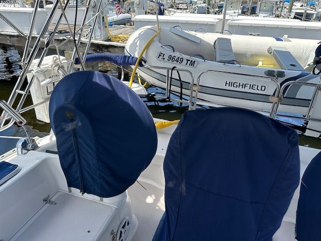 2000 Catalina 470