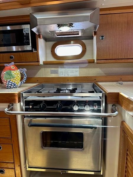 2000 Catalina 470