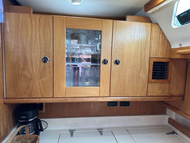 2000 Catalina 470