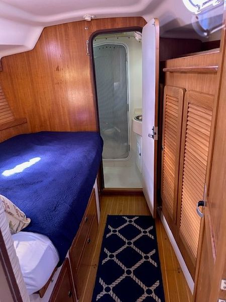 2000 Catalina 470