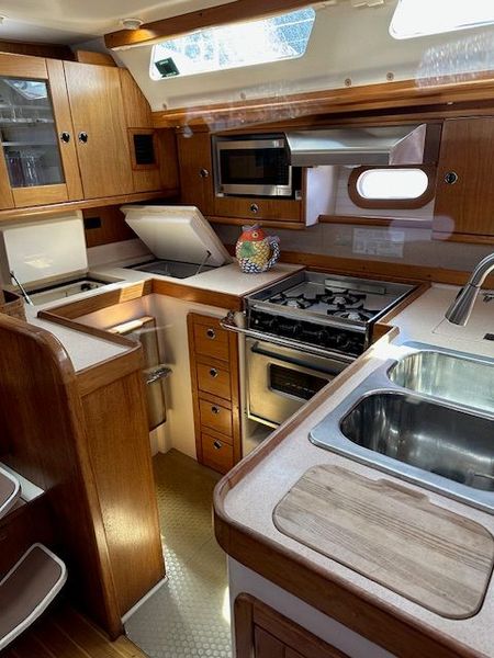 2000 Catalina 470