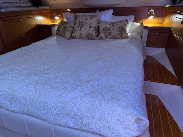 2000 Catalina 470