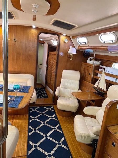2000 Catalina 470