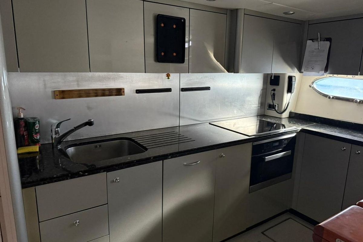 2006 Sunseeker 78 
