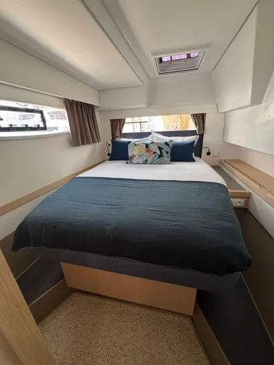 Mezzo Yacht Photos Pics 