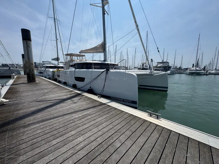 Mezzo Yacht Photos Pics 