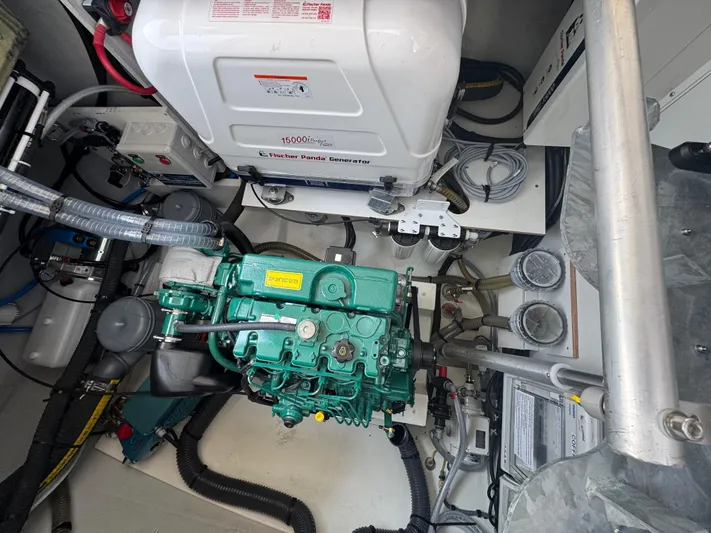 Mezzo Yacht Photos Pics 