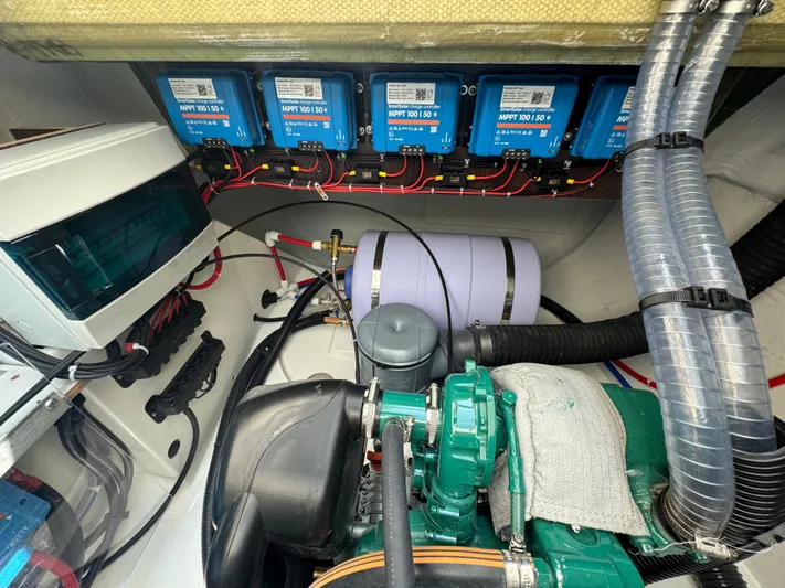 Mezzo Yacht Photos Pics 