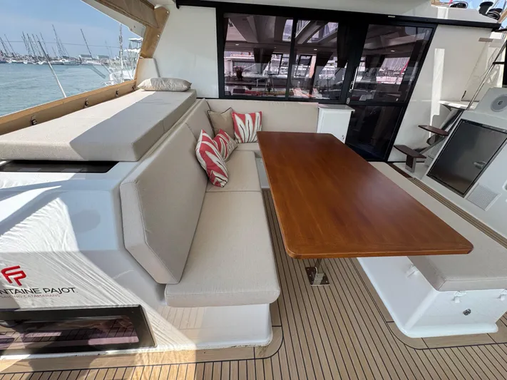 Mezzo Yacht Photos Pics 