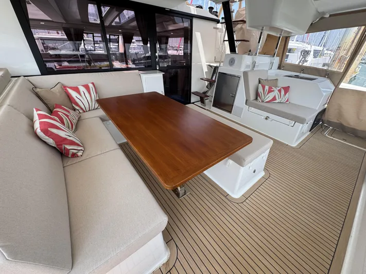 Mezzo Yacht Photos Pics 