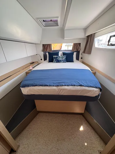 Mezzo Yacht Photos Pics 