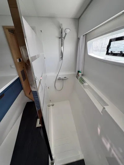 Mezzo Yacht Photos Pics 