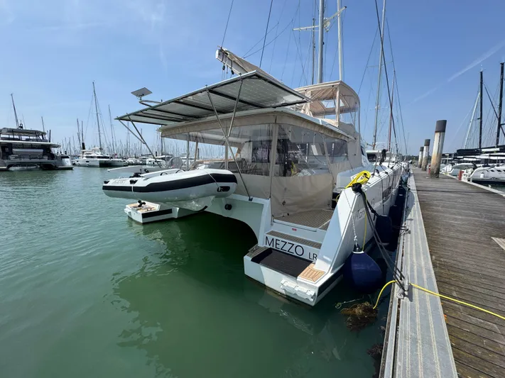 Mezzo Yacht Photos Pics 