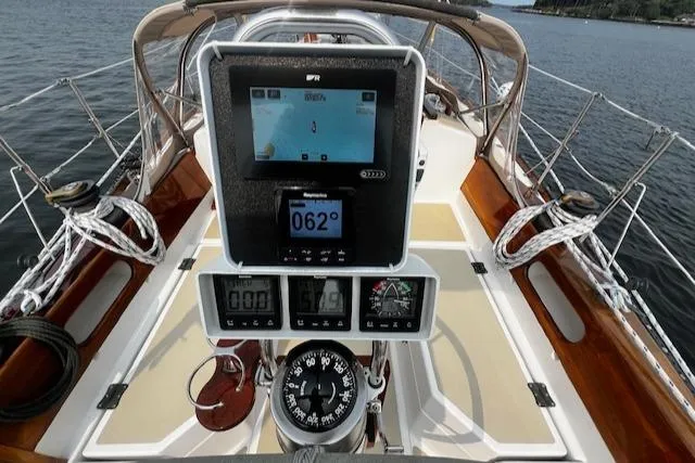 Destiny Yacht Photos Pics 