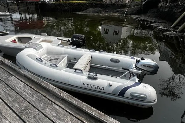 Destiny Yacht Photos Pics 