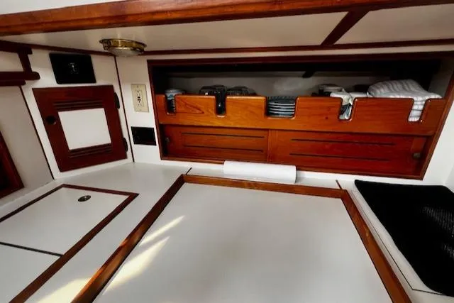 Destiny Yacht Photos Pics 