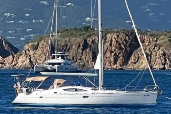 4 Estrellas Yacht Photos Pics 2006 Jeanneau Sun Odyssey 49 DS sailboat.