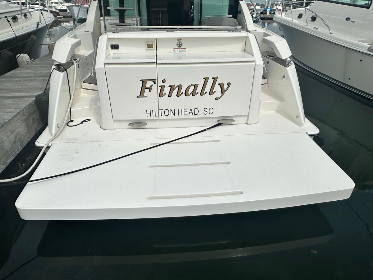 2021 Tiara Yachts 44 