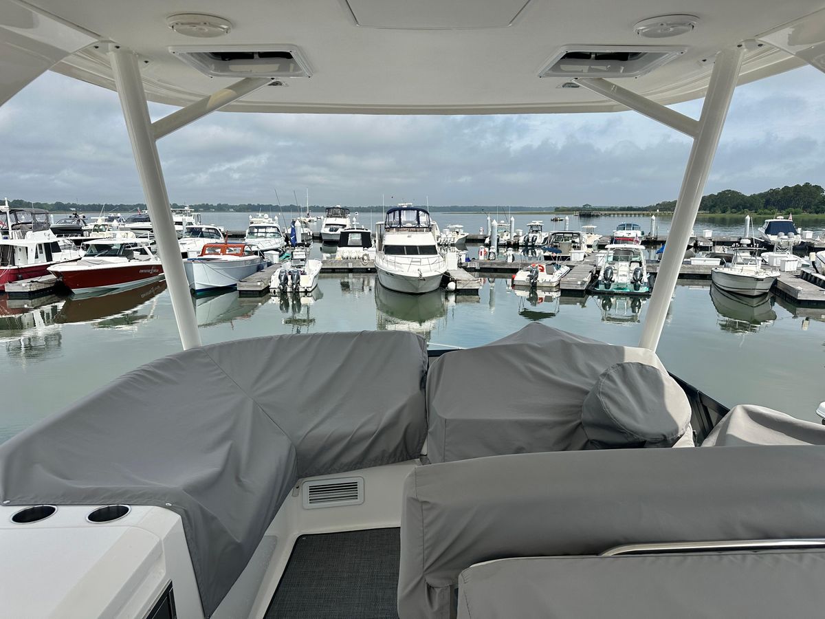 2021 Tiara Yachts 44 