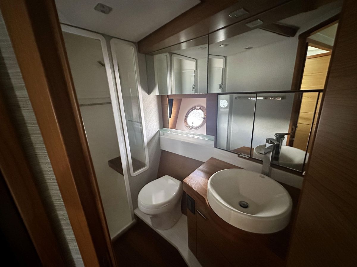 2021 Tiara Yachts 44 