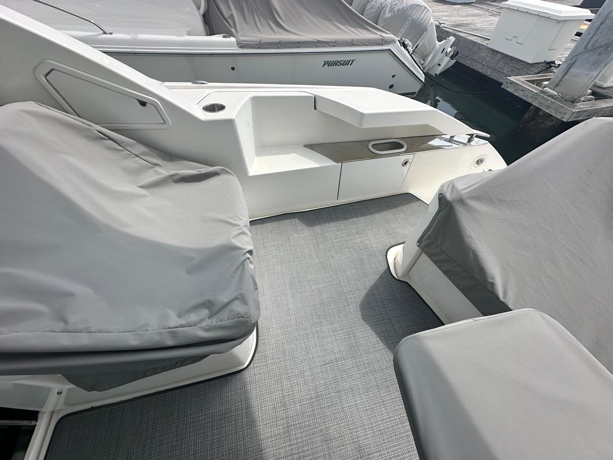 2021 Tiara Yachts 44 
