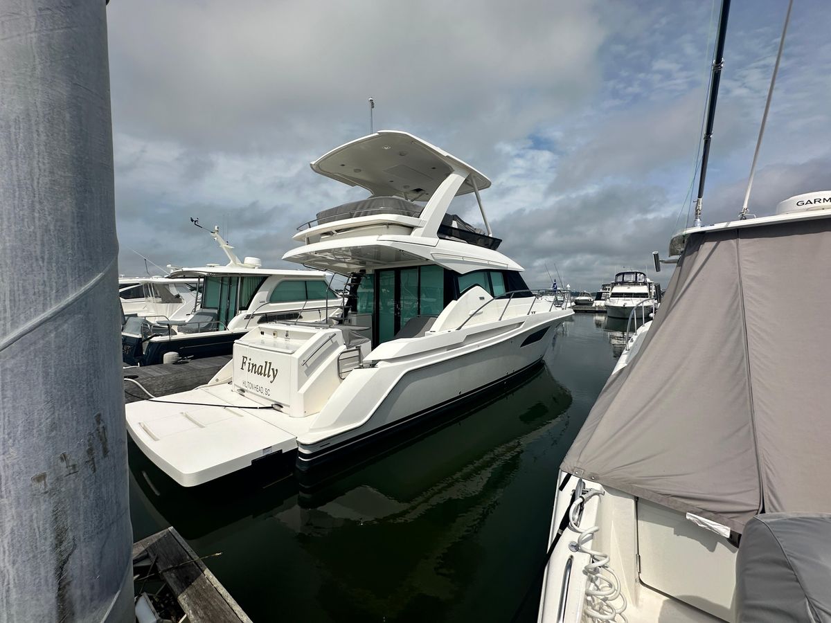 2021 Tiara Yachts 44 