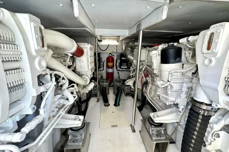 Kara Mia II Yacht Photos Pics 2019 Azimut 55 - Engine Room