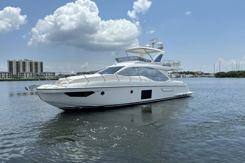 Kara Mia II Yacht Photos Pics 2019 Azimut 55 - Profile Bow 3/4 Port