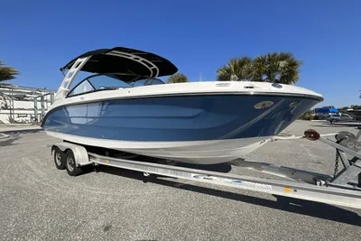 Sea Ray SDX 250 Outboard