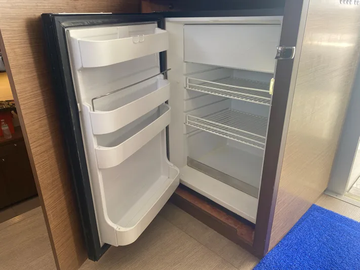 Second Star Yacht Photos Pics Galley Refrigerator