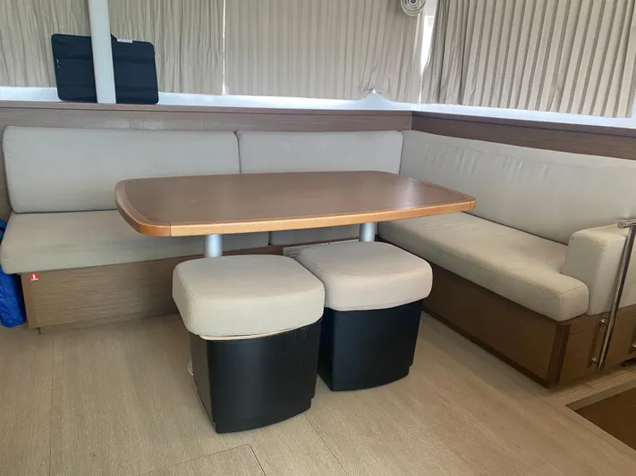 Second Star Yacht Photos Pics Saloon