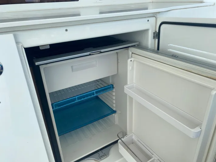 Second Star Yacht Photos Pics Cockpit refrigerator