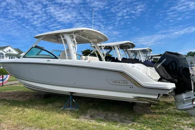 Boston Whaler 320 Vantage