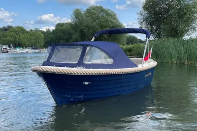 2025 Corsiva 570