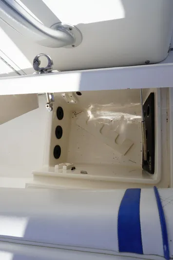 Knot Letting Go Yacht Photos Pics 