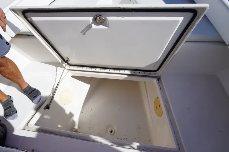 Knot Letting Go Yacht Photos Pics 