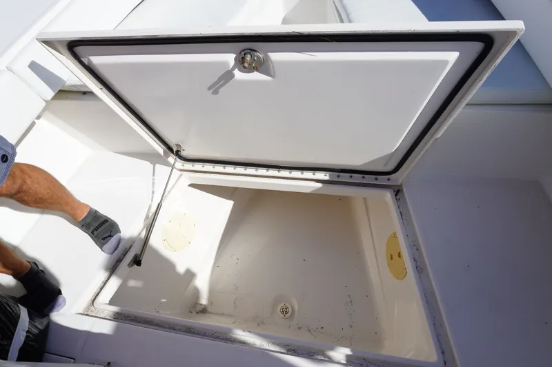 Knot Letting Go Yacht Photos Pics 