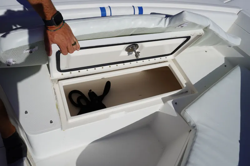 Knot Letting Go Yacht Photos Pics 