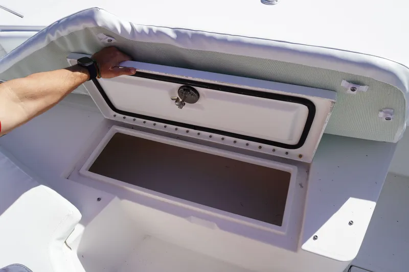 Knot Letting Go Yacht Photos Pics 