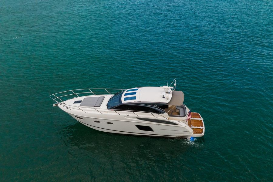 2015 Princess V48